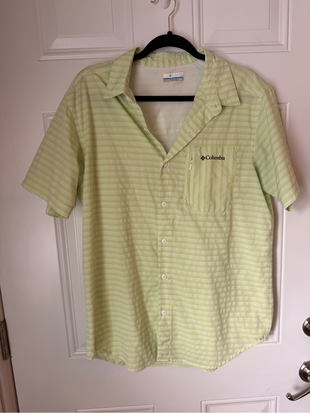Columbia Light Green Striped Short-Sleeve Button-Down Shirt